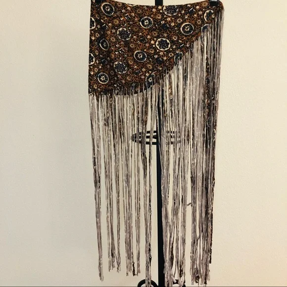 RVCA Mansuria Cover Up/ Sarong - Picture 2 of 5